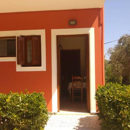 Geramia Appartement Melíssia Buitenkant foto